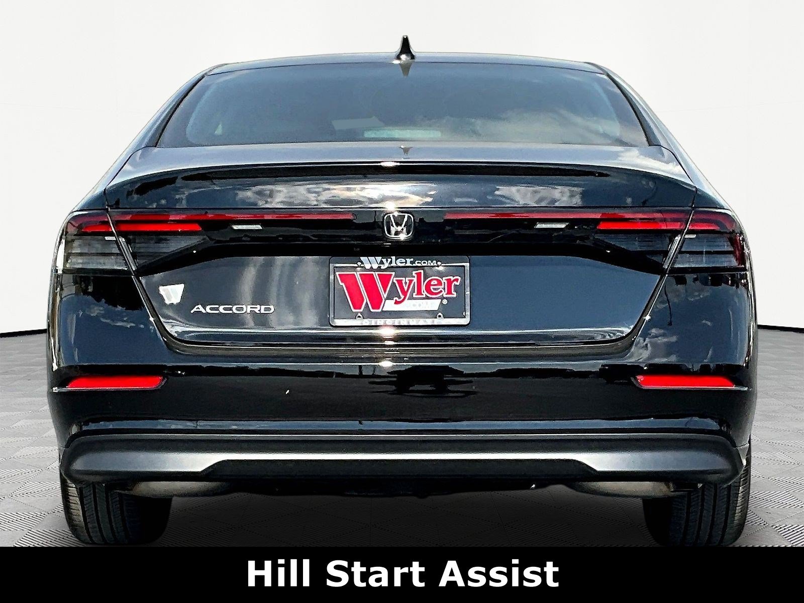 Used 2025 Honda Accord SE image 5