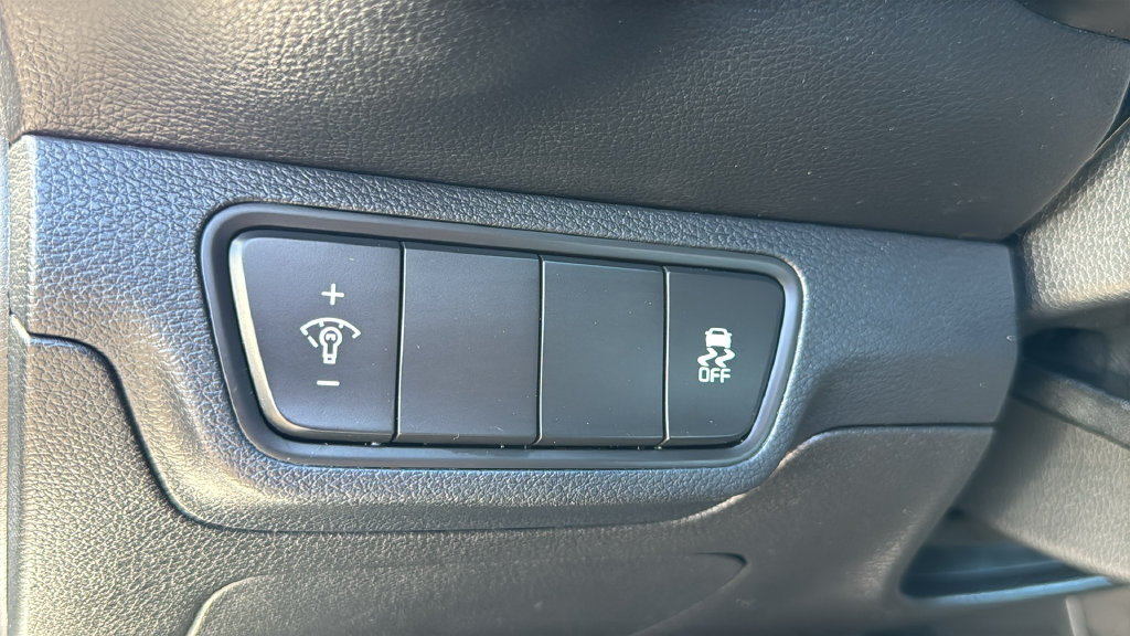 Used 2023 Kia Forte LXS FWD image 24