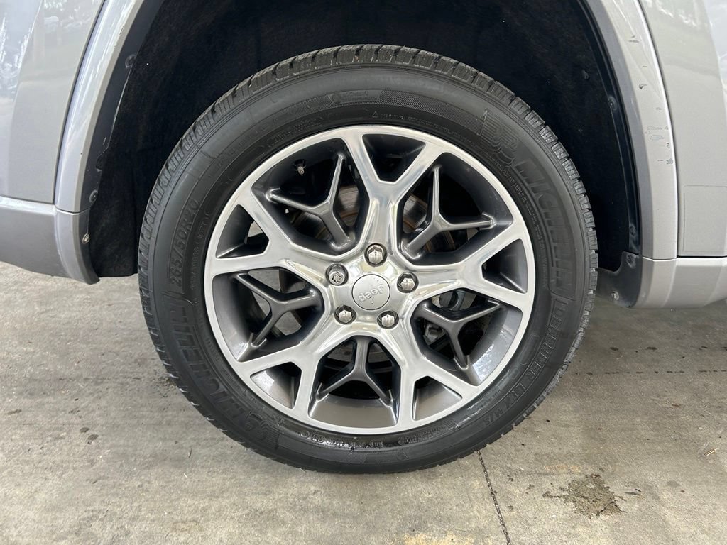 Used 2019 Jeep Grand Cherokee Overland RWD image 23