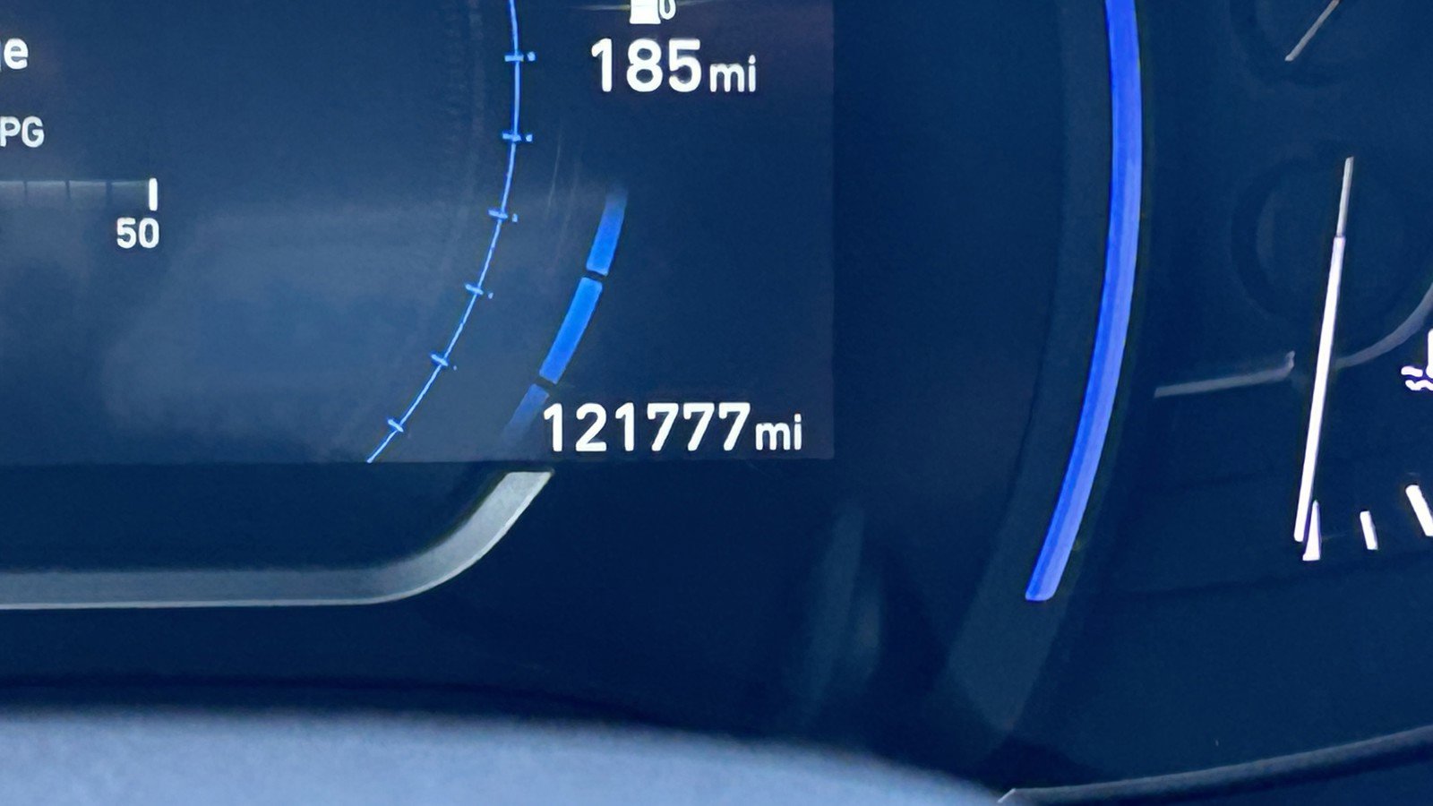 Used 2020 Hyundai Santa Fe SEL image 26