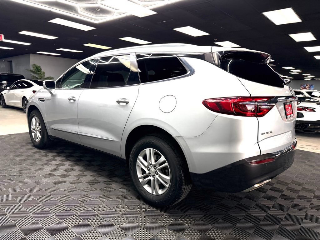 Used 2018 Buick Enclave Essence FWD image 9