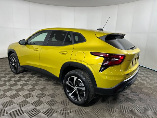 Used 2025 Chevrolet Trax RS w/ Sunroof Package image 5