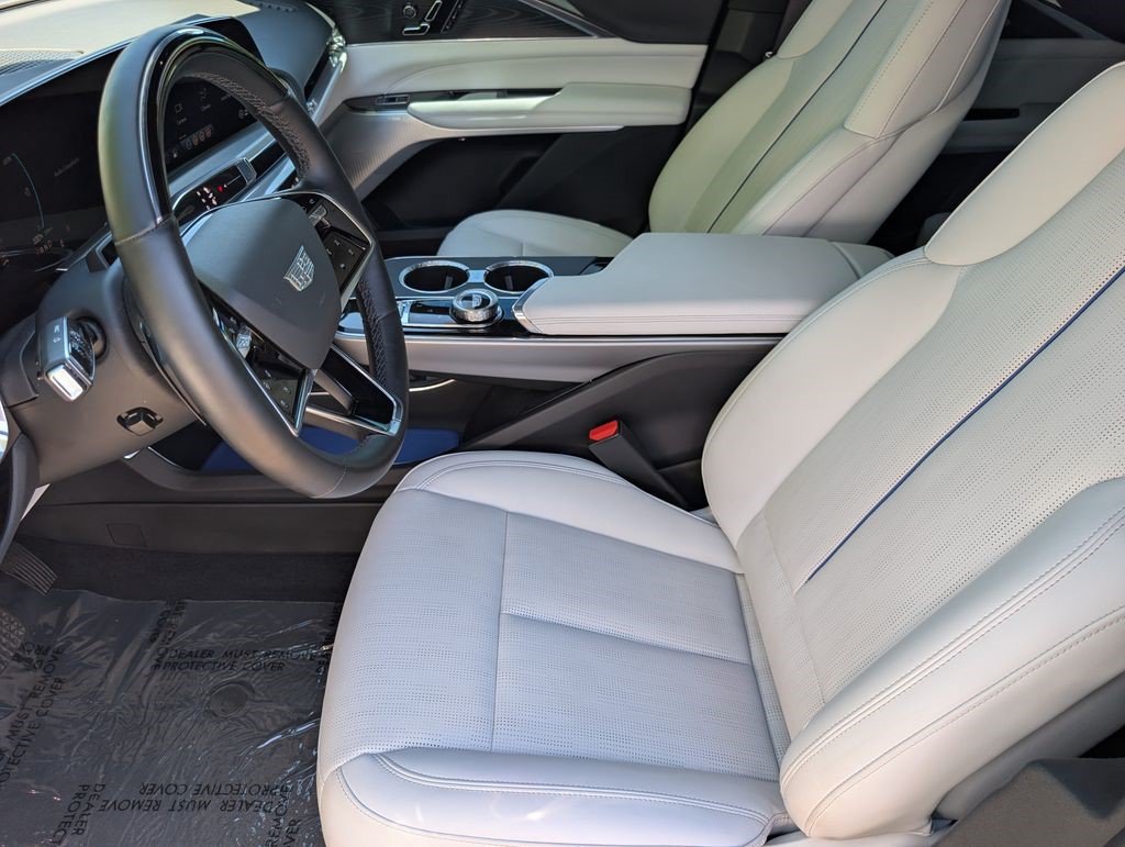 Certified 2024 Cadillac Lyriq Sport AWD/4WD image 8