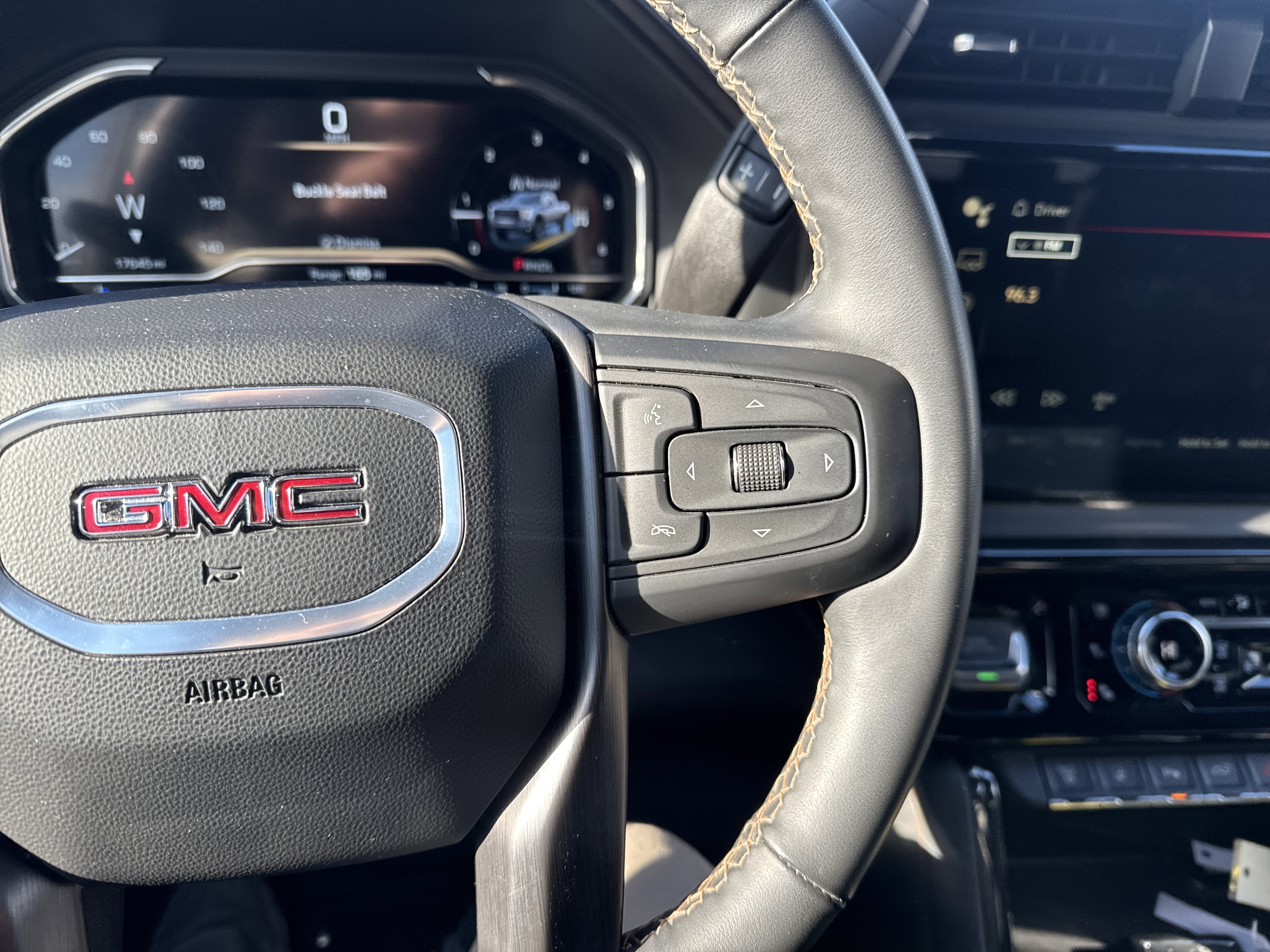 Used 2024 GMC Sierra 2500 AT4 w/ AT4 Preferred Package image 19