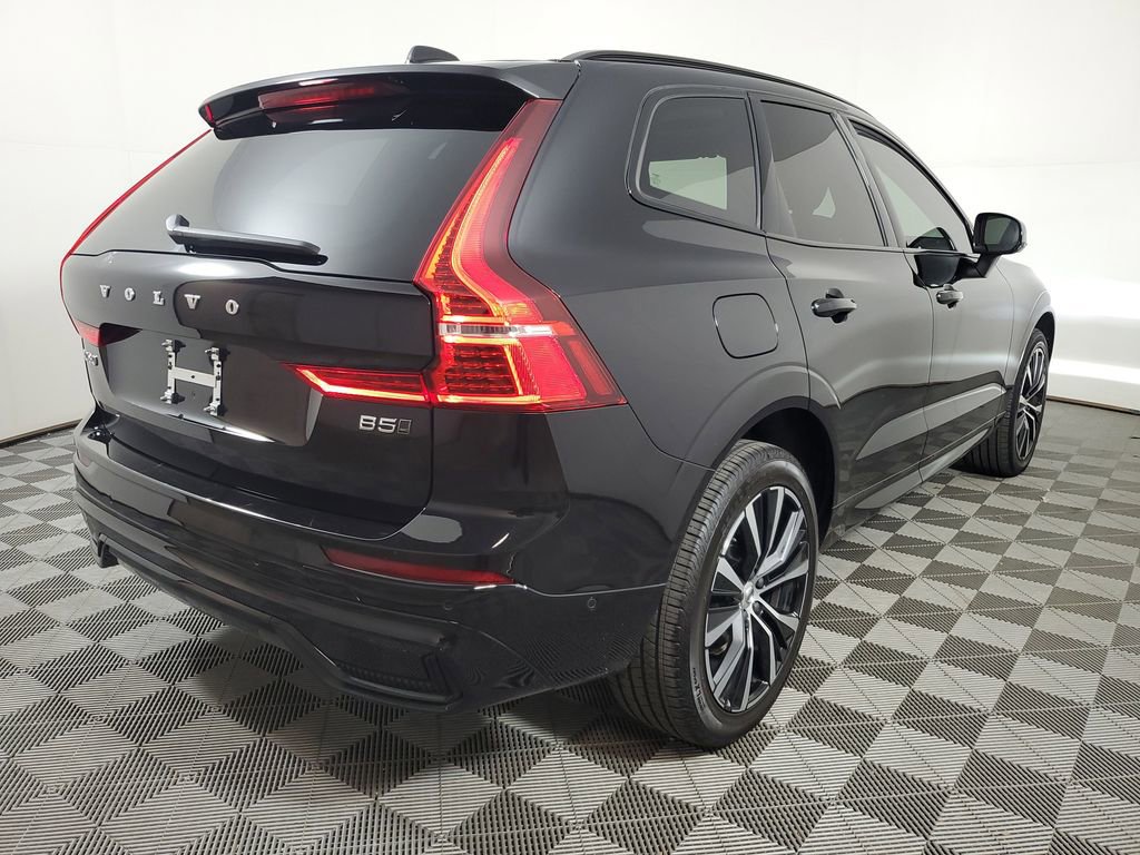 Used 2024 Volvo XC60 B5 Plus w/ Climate Package AWD/4WD image 8