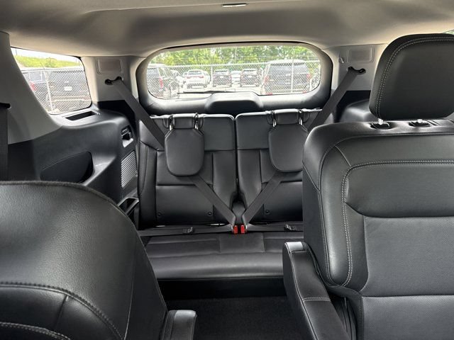 Used 2023 Ford Explorer Limited w/ Limited Technology Package AWD/4WD image 23