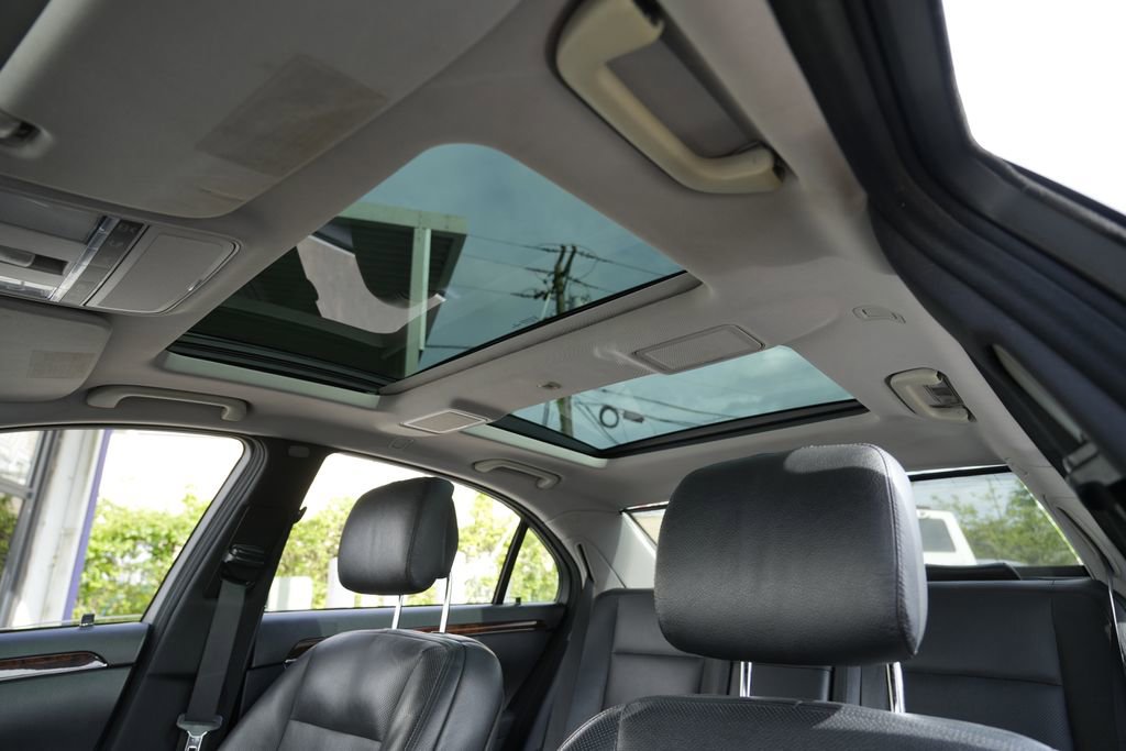 Used 2011 Mercedes-Benz S 550 4MATIC image 23