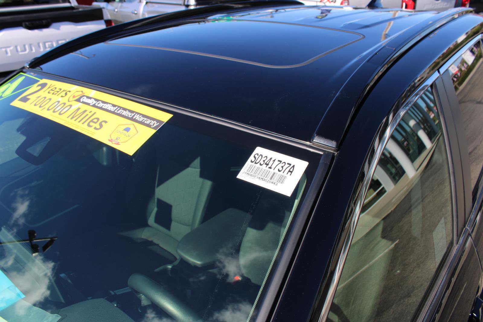 Used 2021 Toyota RAV4 AWD Hybrid image 11