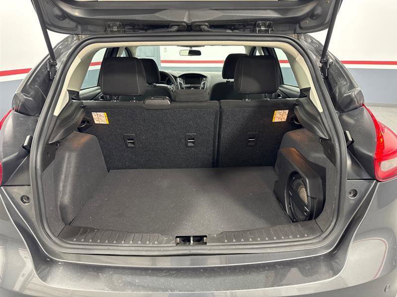 Used 2017 Ford Focus SEL FWD image 14