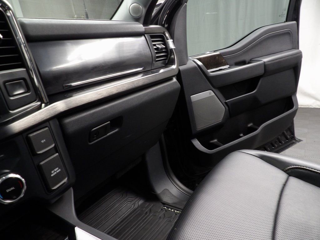 Used 2023 Ford F250 Lariat w/ Lariat Ultimate Package image 11