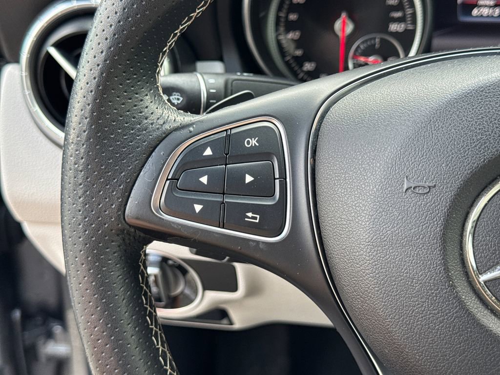 Used 2018 Mercedes-Benz CLA 250 image 25