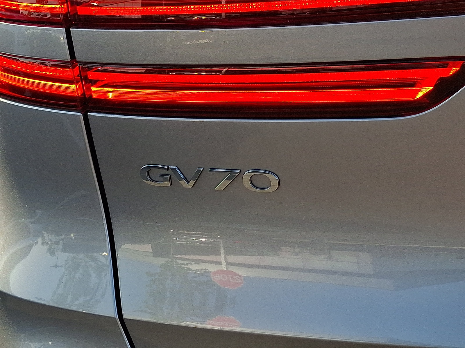 Certified 2023 Genesis Electrified GV70 AWD/4WD image 30