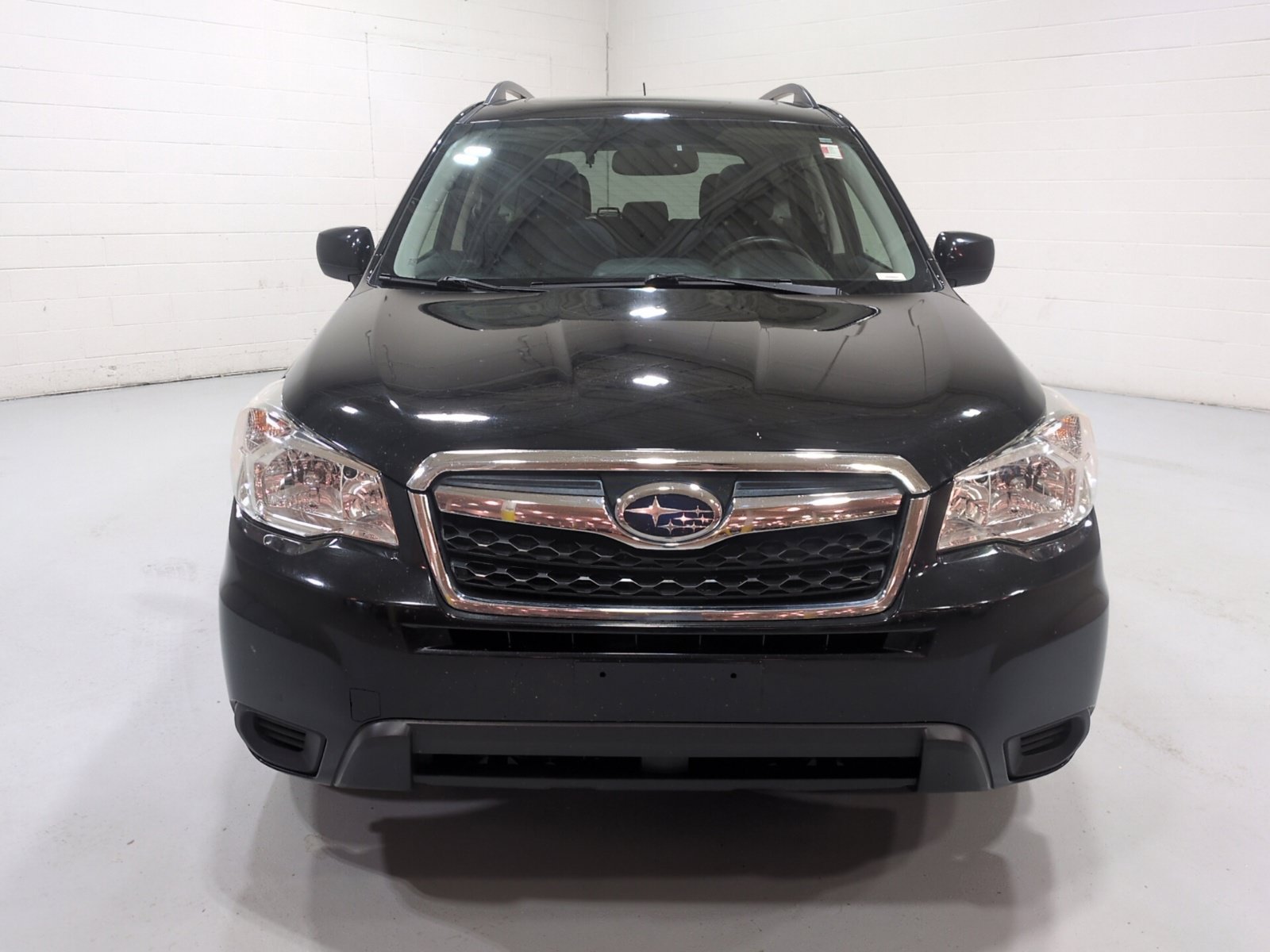 Used 2015 Subaru Forester 2.5i Premium w/ All-Weather Package AWD/4WD image 8