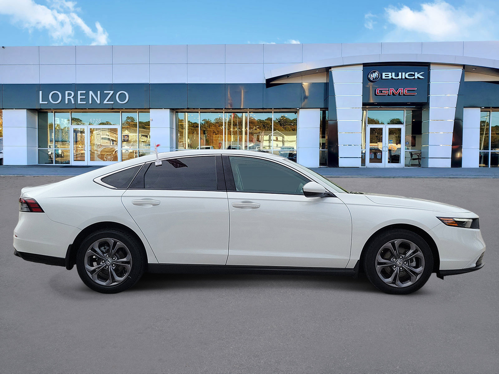 Used 2024 Honda Accord EX image 4