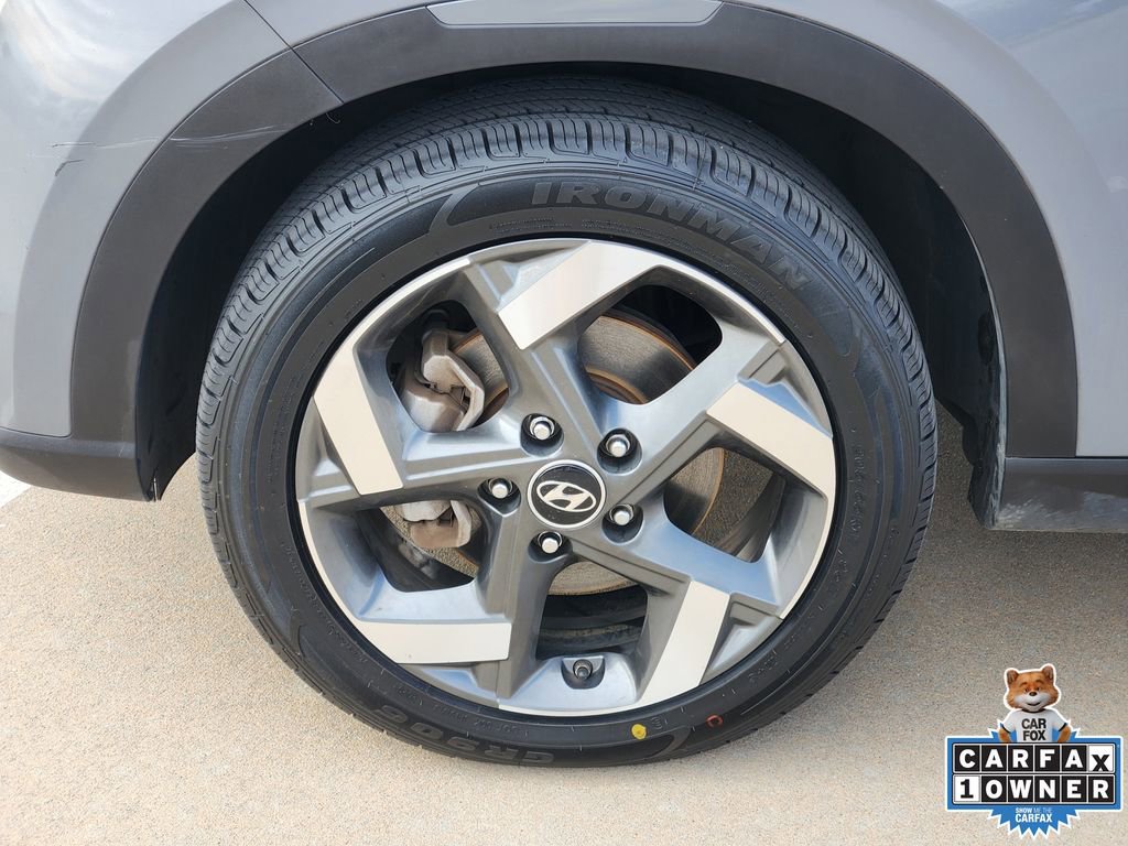 Used 2022 Hyundai Venue Limited w/ Cargo Package image 16