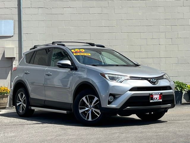 Used 2017 Toyota RAV4 XLE AWD/4WD video 1