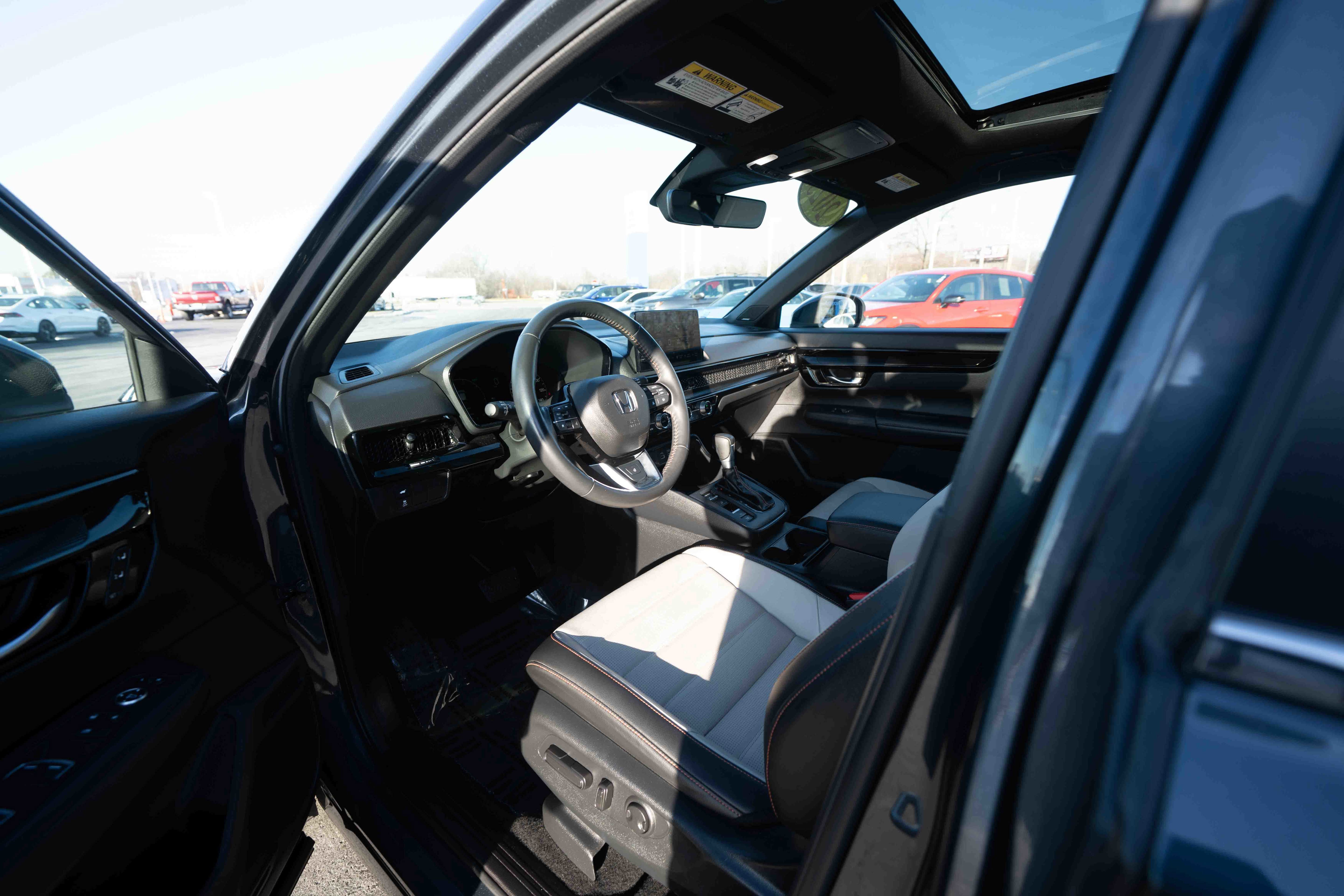 Certified 2025 Honda CR-V Sport Touring image 8