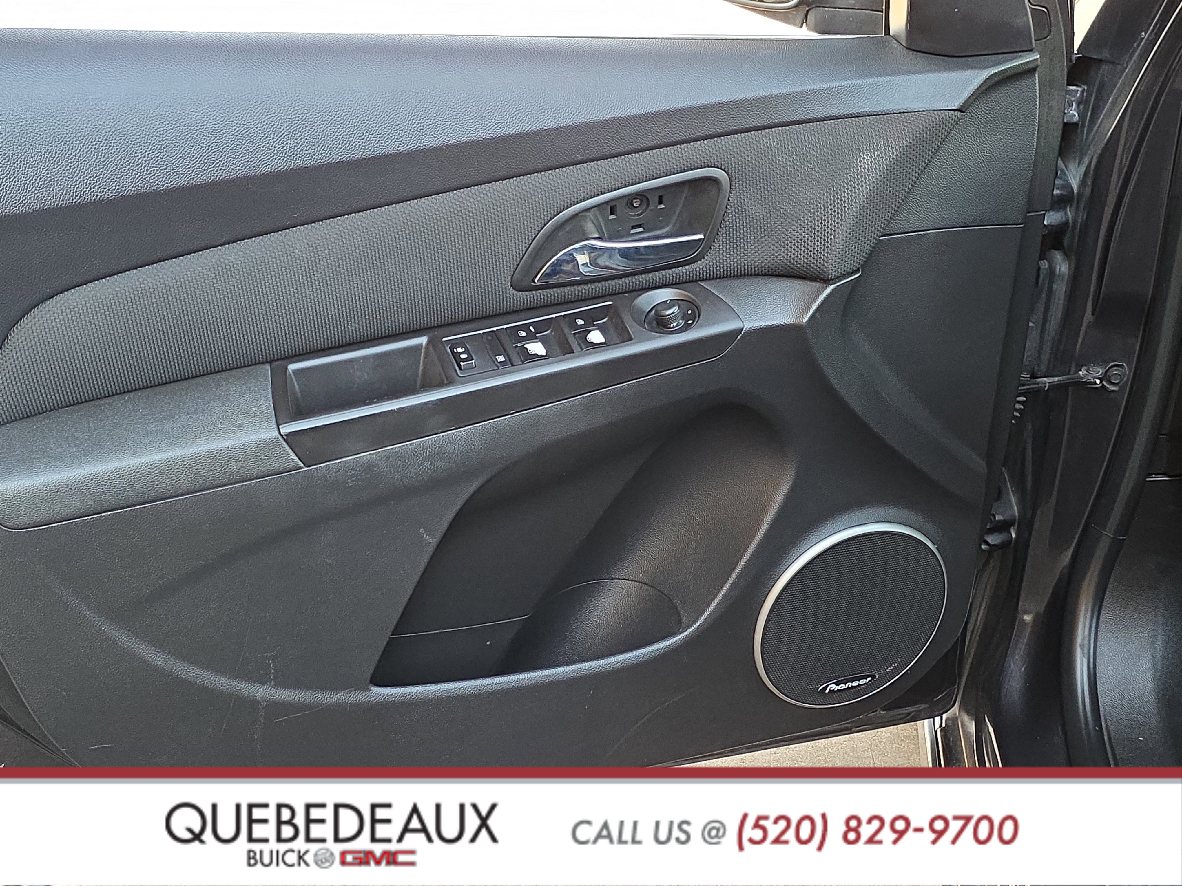 Used 2016 Chevrolet Cruze LT w/ Sun And Sound Package FWD image 9