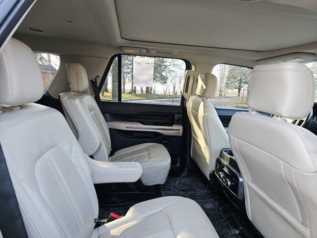 Used 2020 Ford Expedition Platinum image 15