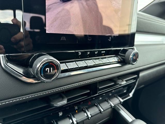 Used 2023 Chevrolet Colorado LT w/ LT Convenience Package image 30