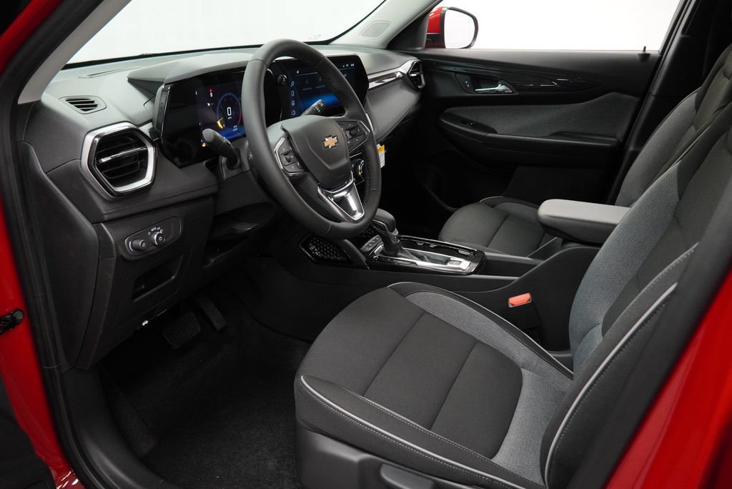 New 2026 Chevrolet TrailBlazer LT w/ LT Cold Weather Package FWD image 11