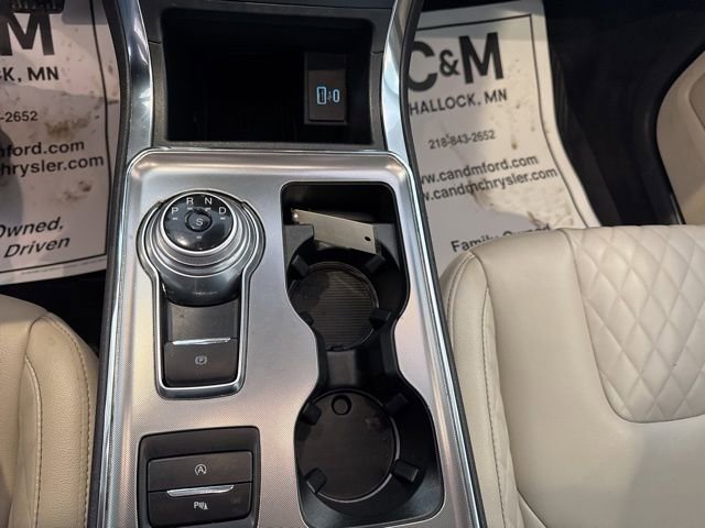 Used 2023 Ford Edge Titanium image 10