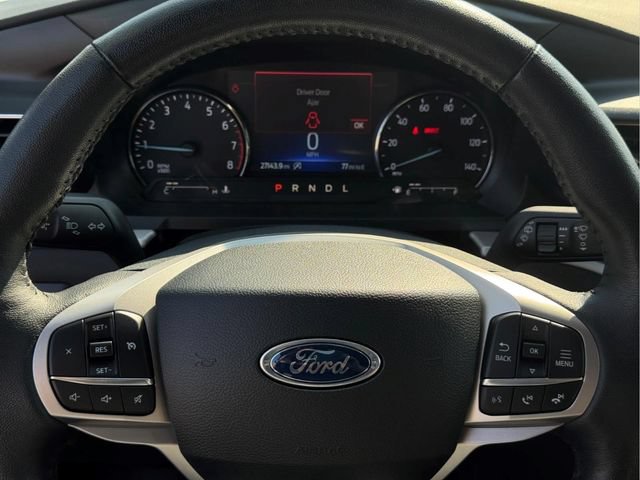 Used 2024 Ford Explorer XLT w/ Equipment Group 202A AWD/4WD image 29