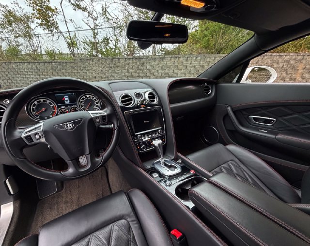 Used 2015 Bentley Continental GT AWD/4WD image 36