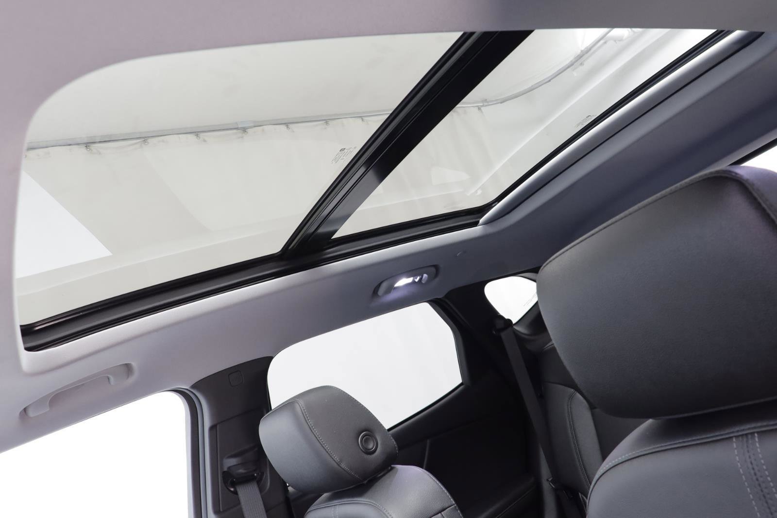 Used 2022 Chevrolet Blazer LT w/ Redline Edition image 13