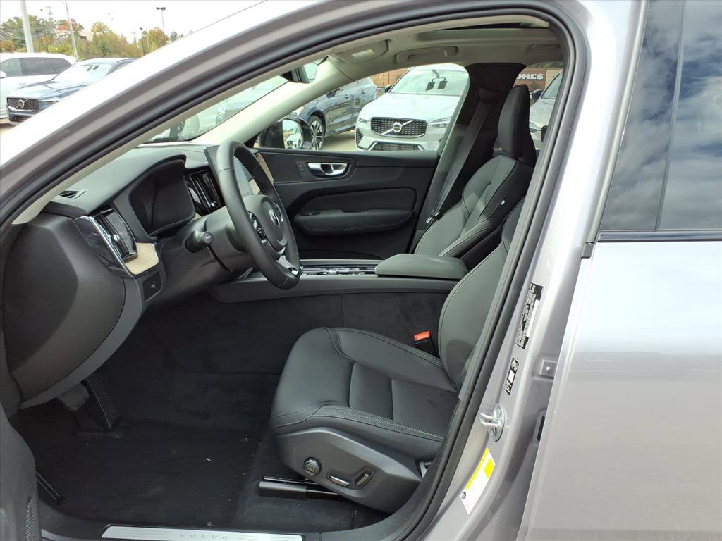 Certified 2026 Volvo XC60 B5 Plus w/ Climate Package AWD/4WD image 9