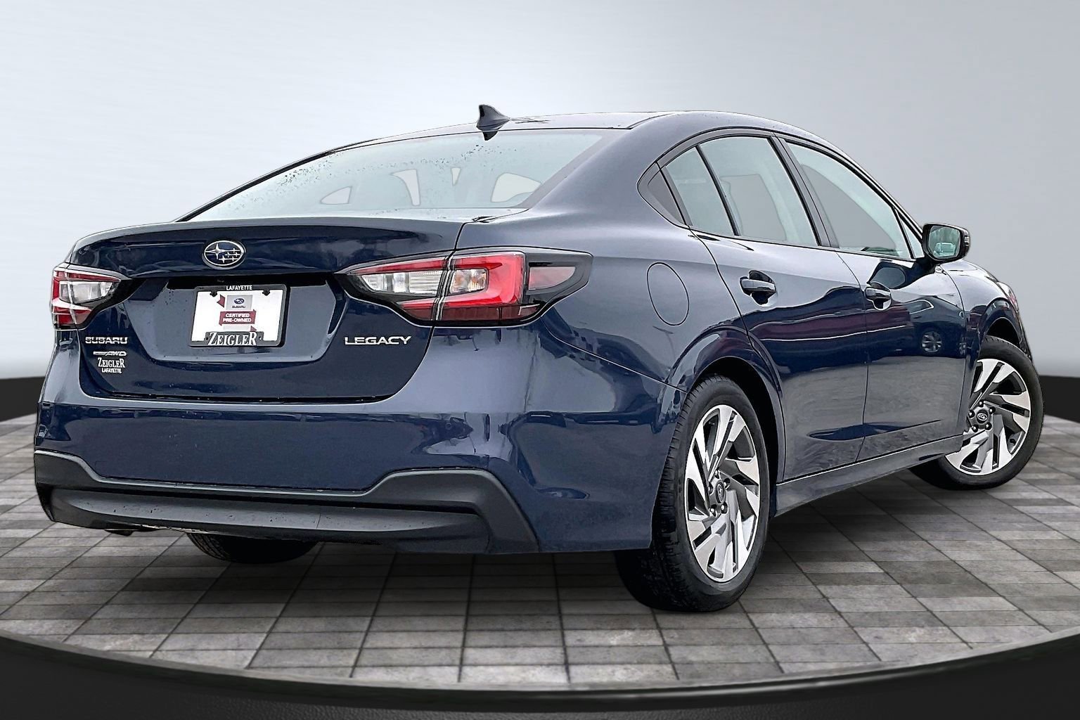 Used 2025 Subaru Legacy Limited image 2