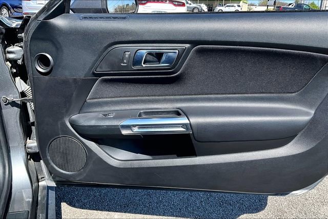 Used 2022 Ford Mustang GT RWD image 25