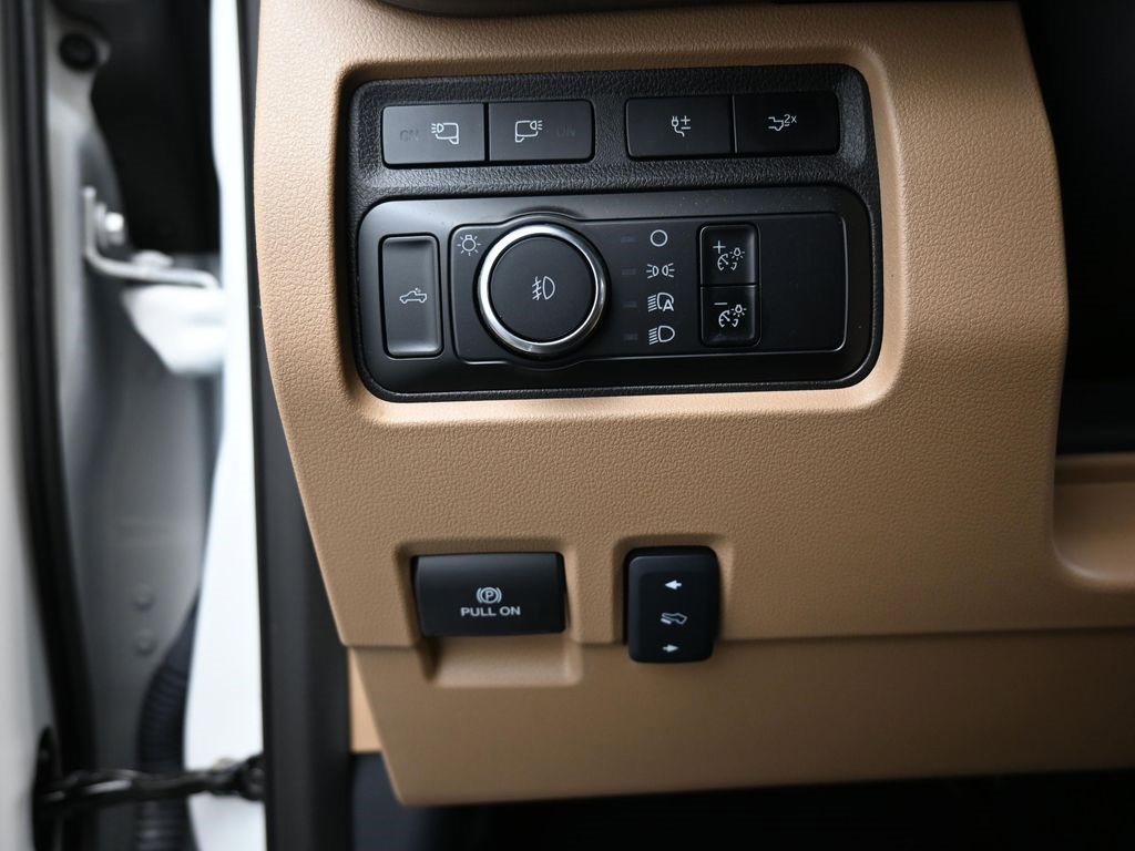 Used 2024 Ford F250 Lariat w/ Lariat Ultimate Package image 12