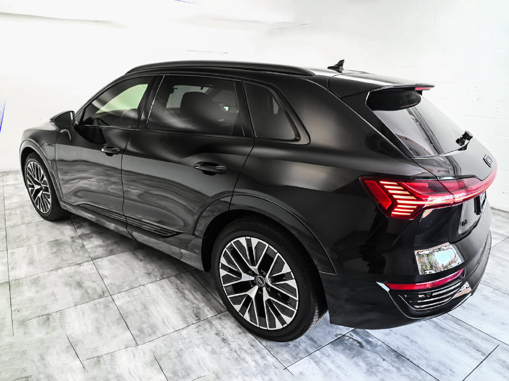 Used 2024 Audi Q8 e-tron Prestige w/ Prestige Package AWD/4WD image 4