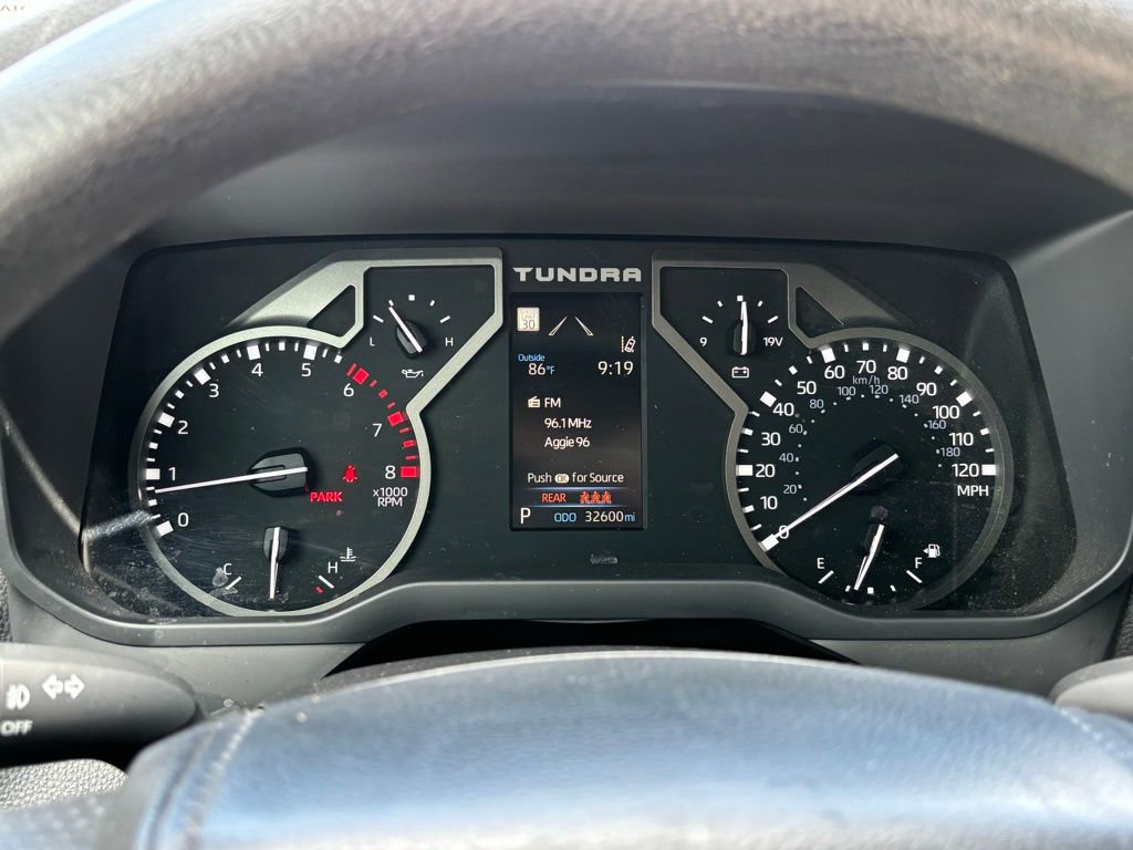 Used 2022 Toyota Tundra SR5 w/ SR5 Convenience Package image 23