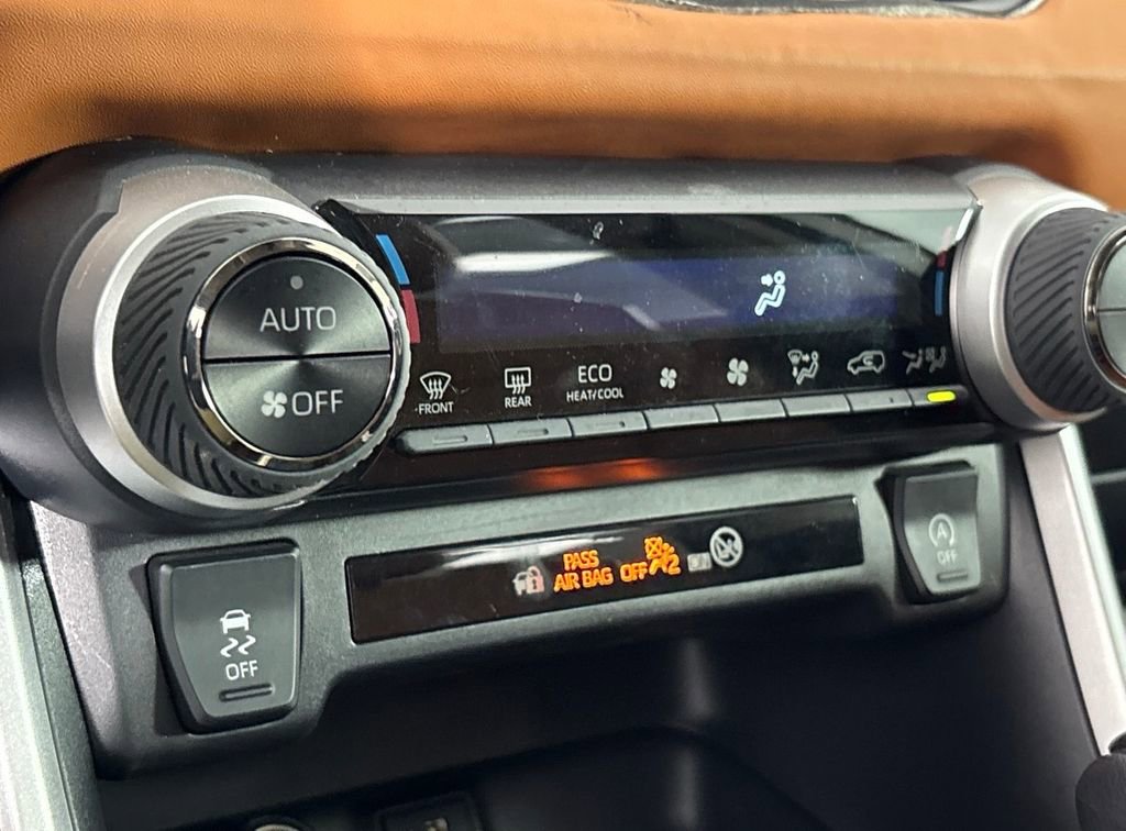 Certified 2025 Toyota RAV4 XLE w/ Convenience Package image 20