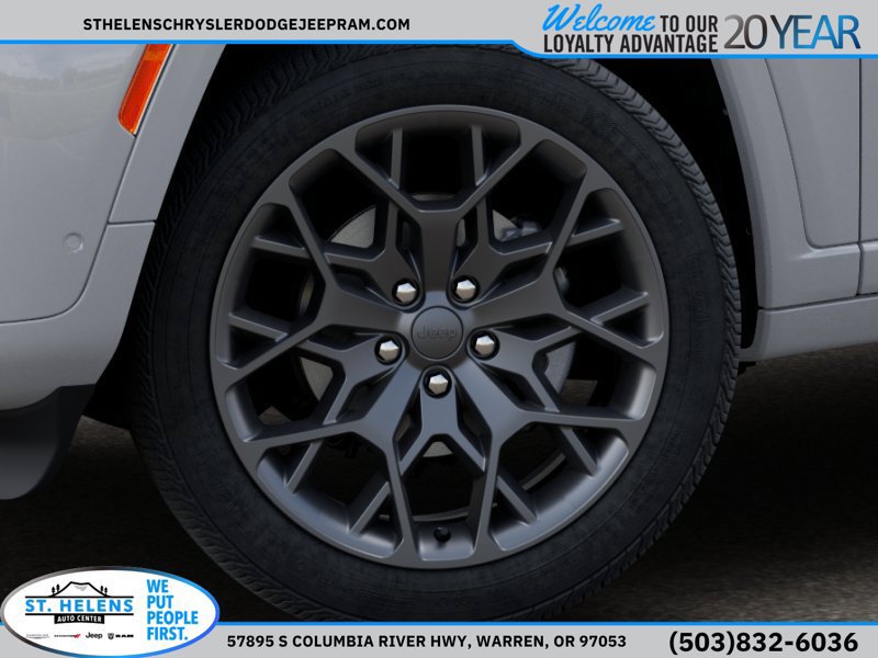 New 2026 Jeep Grand Cherokee Summit w/ Obsidian Package AWD/4WD image 10