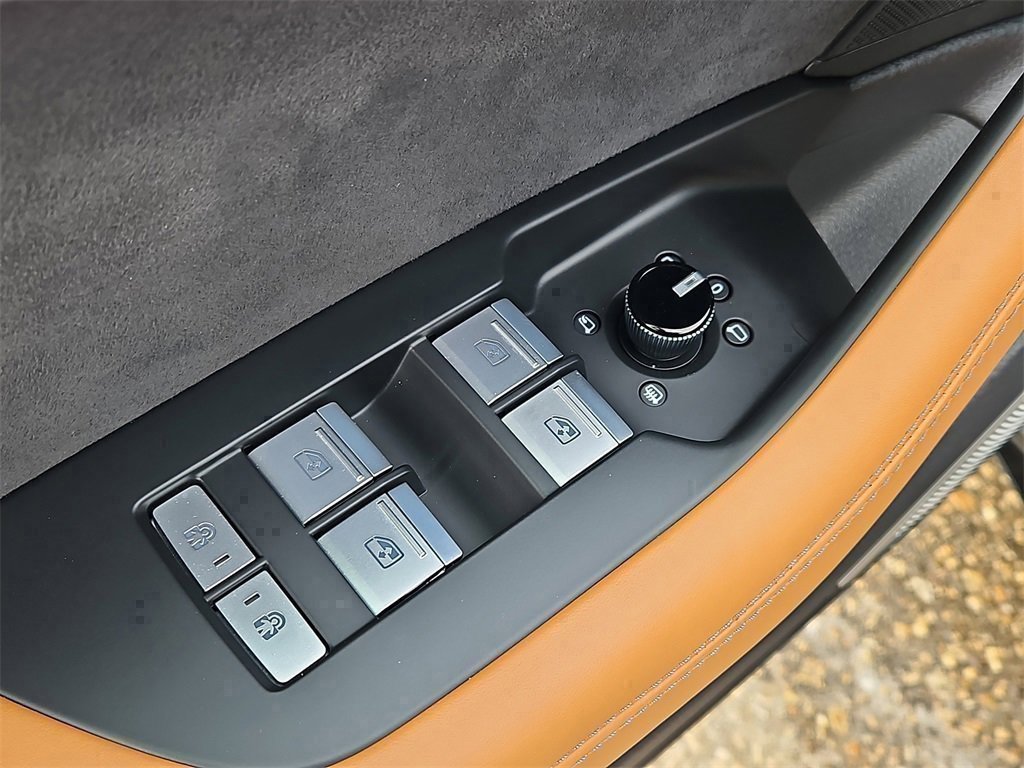 Used 2024 Audi RS 6 performance image 31