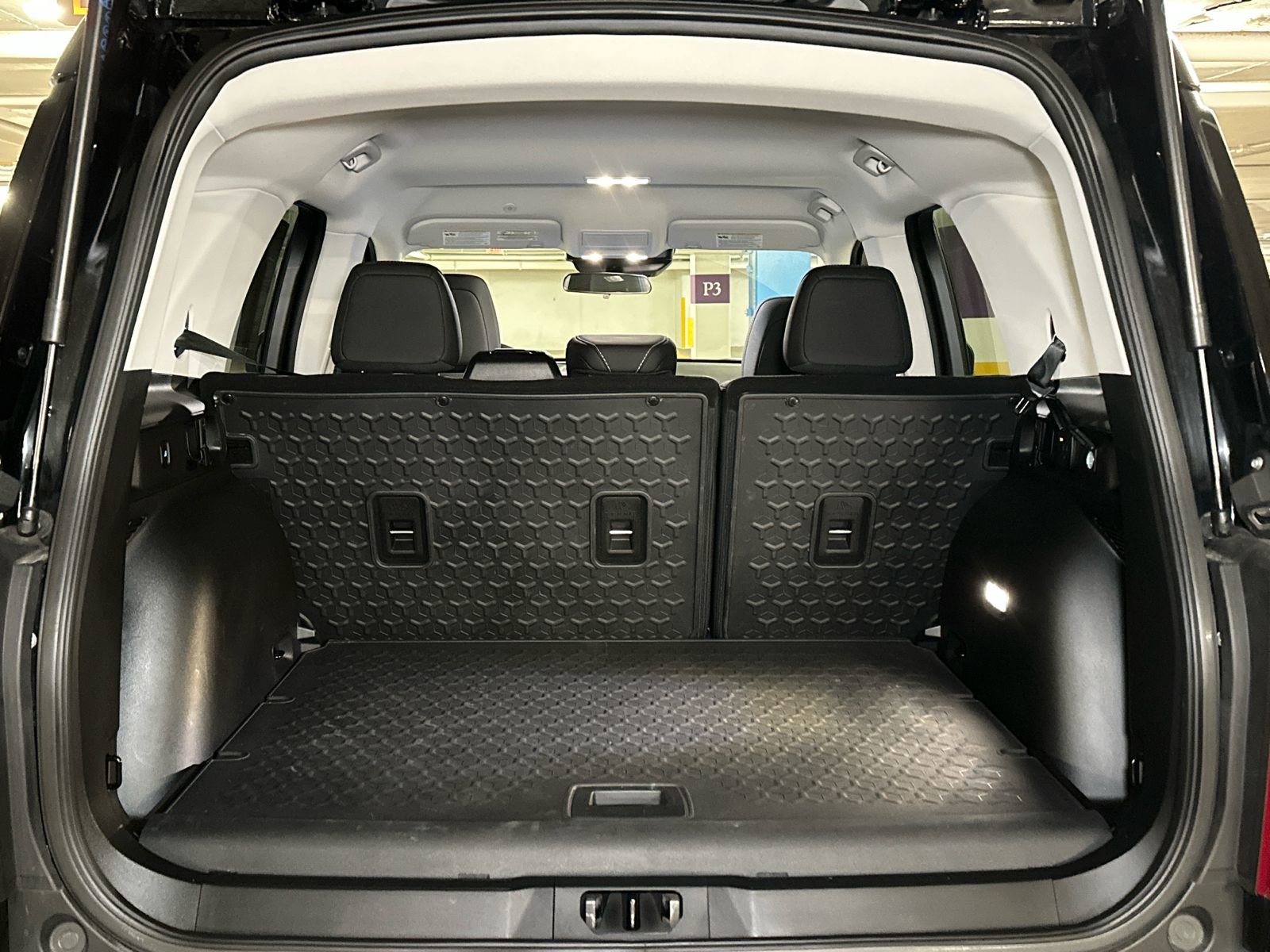 Used 2023 Ford Bronco Sport Badlands image 9