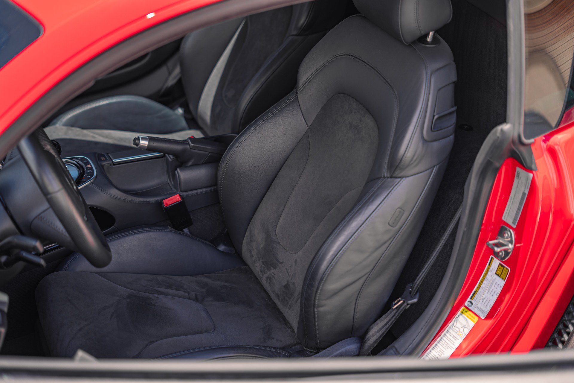 Used 2015 Audi R8 V8 AWD/4WD image 16