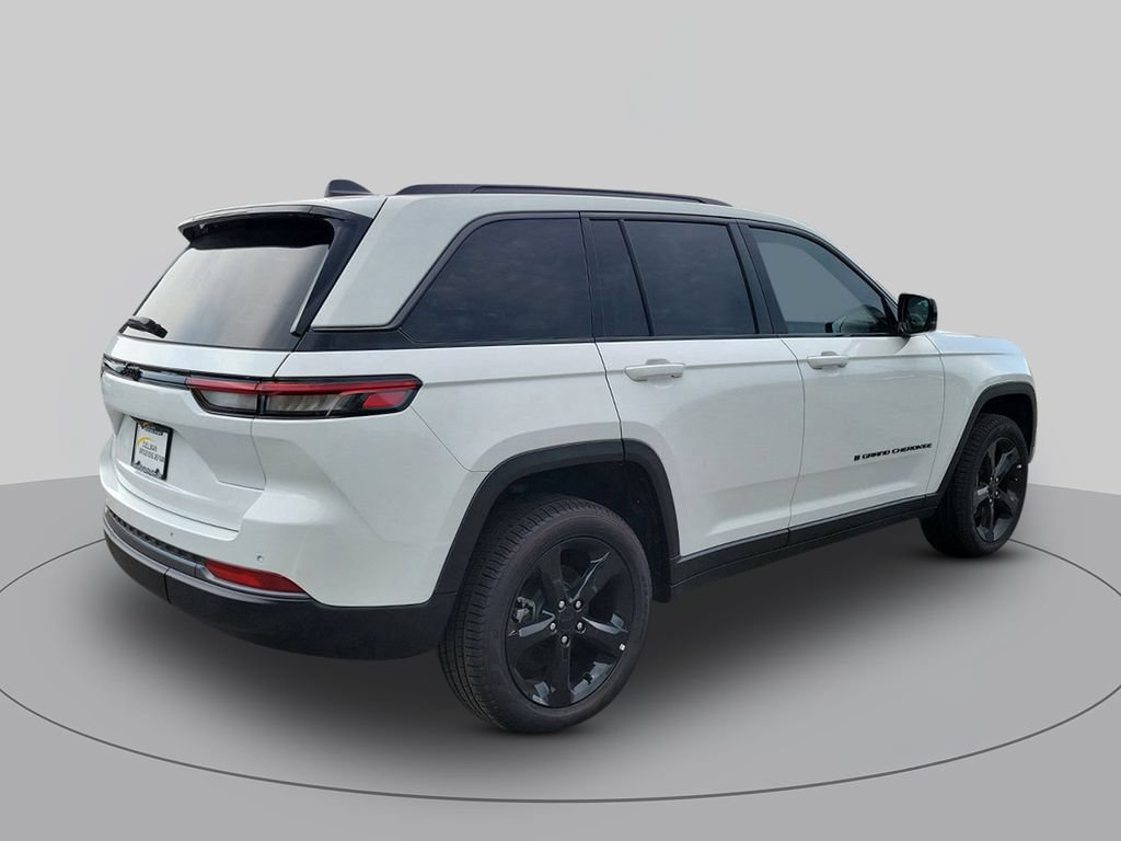 New 2026 Jeep Grand Cherokee Limited w/ Limited Altitude Package RWD image 3