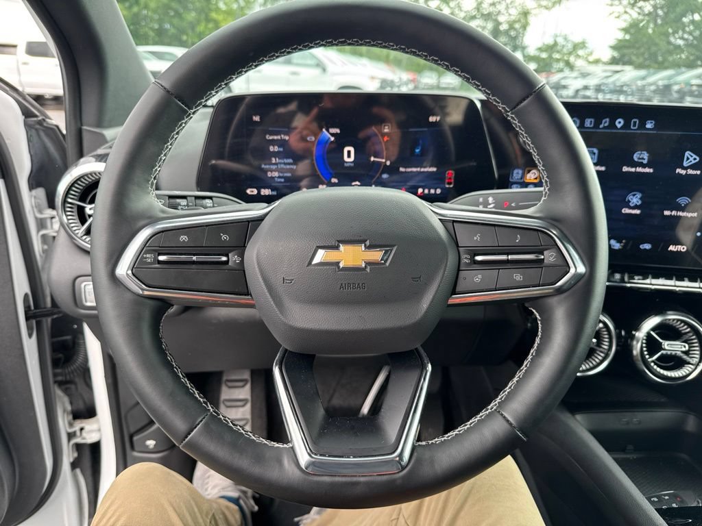 New 2025 Chevrolet Blazer EV LT AWD/4WD image 27