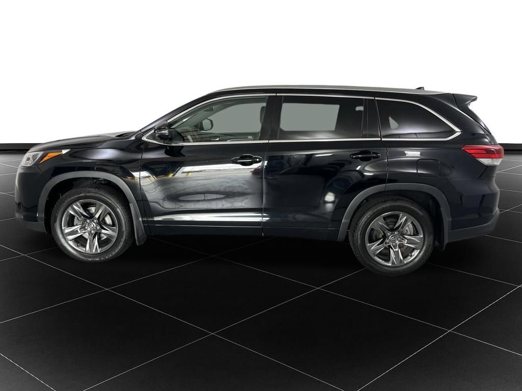 Used 2019 Toyota Highlander Limited AWD/4WD image 2