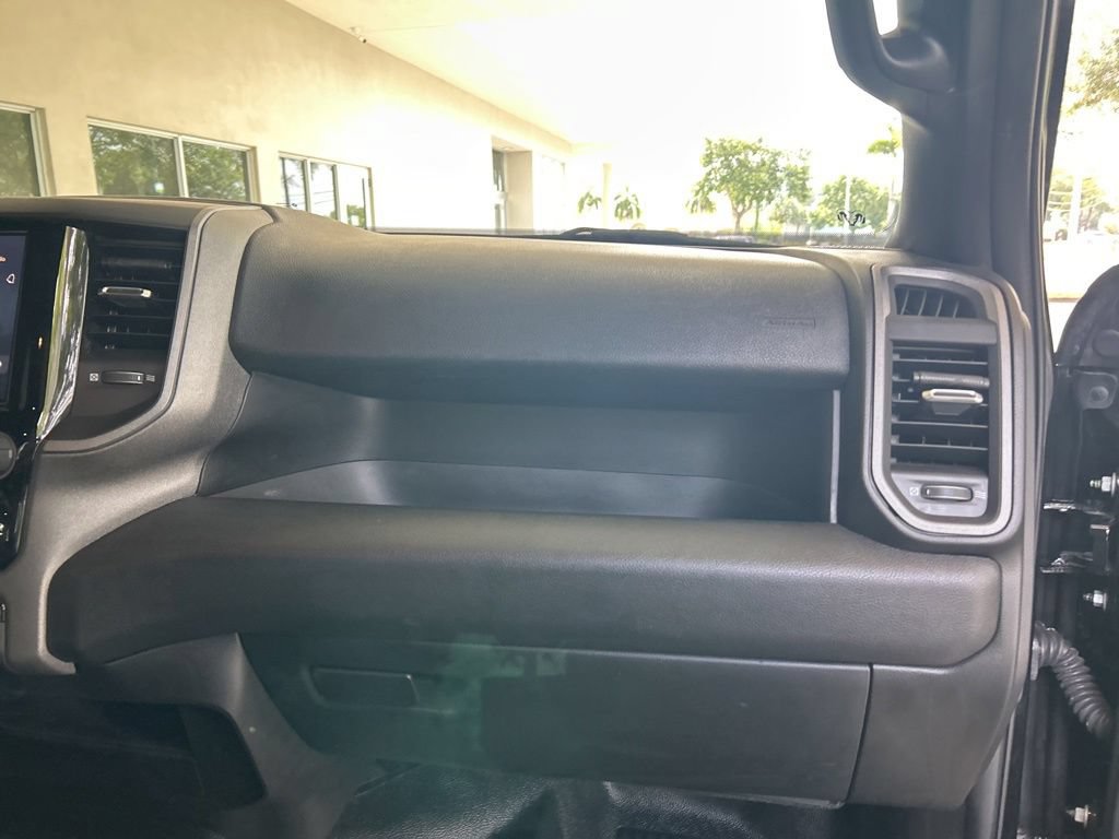 Used 2025 RAM 5500 Tradesman w/ Chrome Appearance Group AWD/4WD image 24