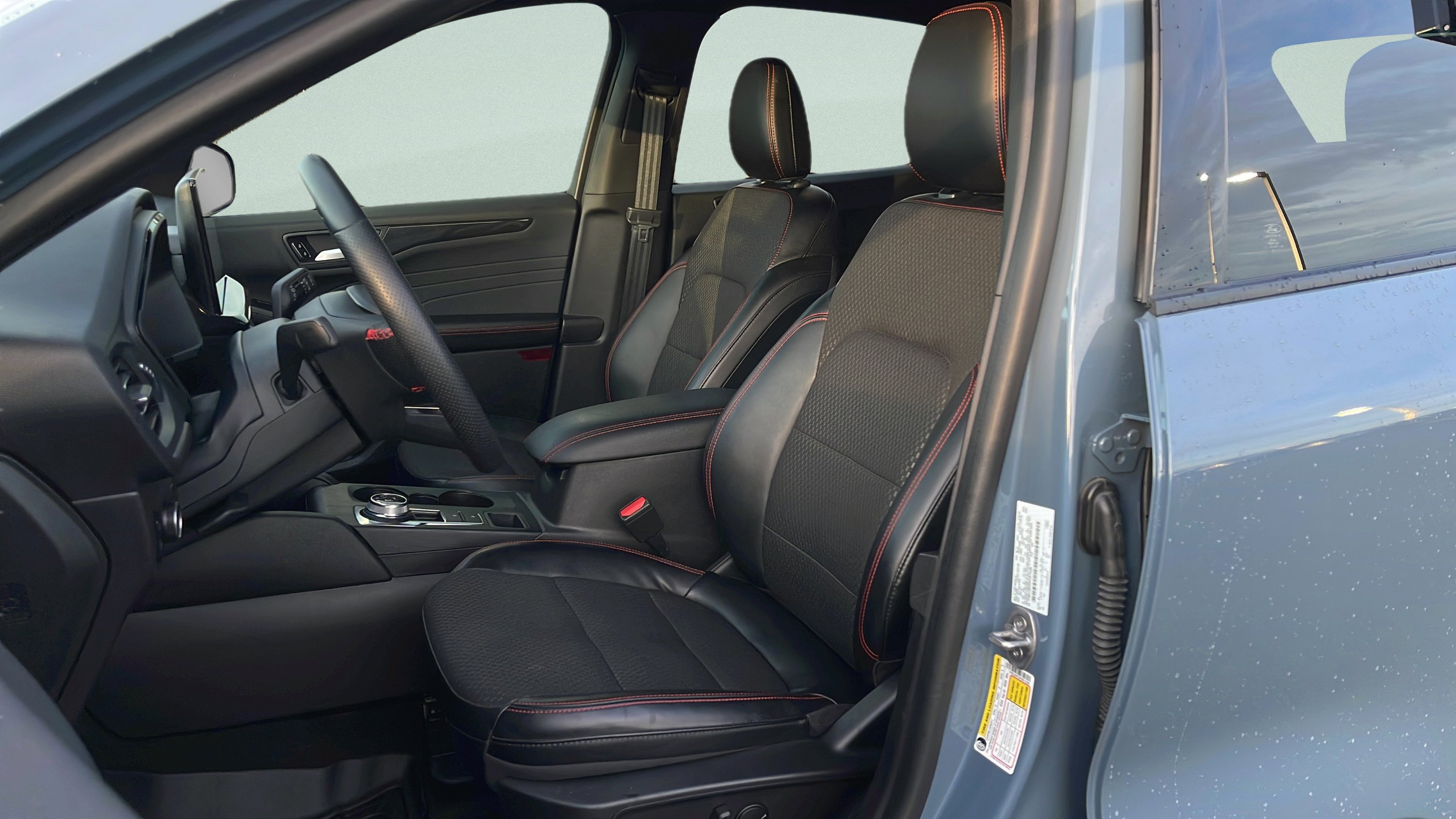 Used 2023 Ford Escape ST-Line Elite image 22