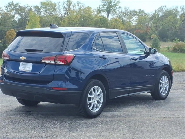 Used 2023 Chevrolet Equinox LS w/ LS Convenience Package image 21
