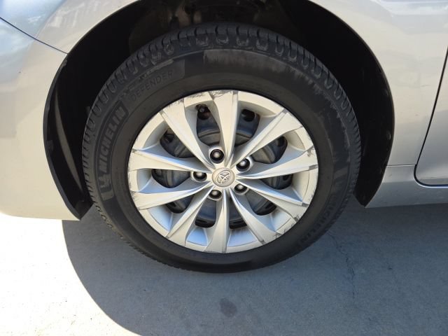 Used 2017 Toyota Camry LE FWD image 10