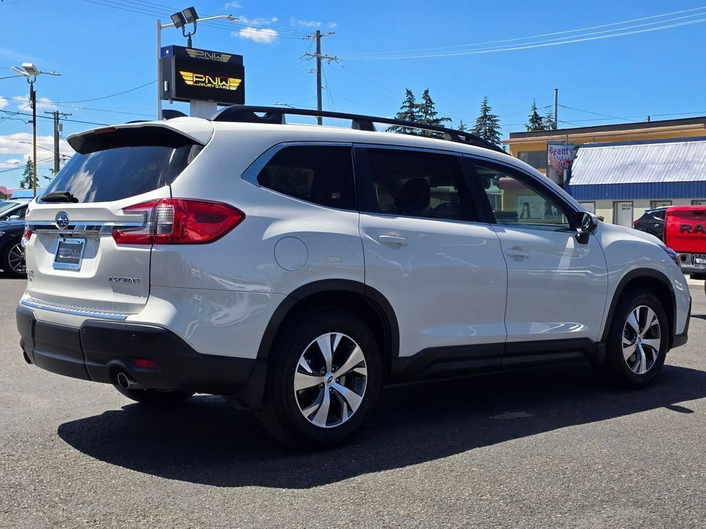 Used 2023 Subaru Ascent Premium w/ Convenience Package AWD/4WD image 6