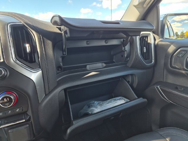 Used 2020 Chevrolet Silverado 1500 LTZ AWD/4WD image 28