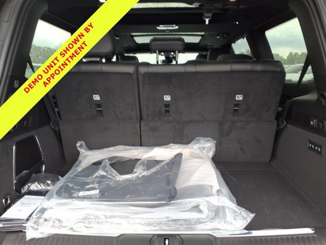 New 2026 Jeep Grand Wagoneer Summit w/ Premium Group III AWD/4WD image 19